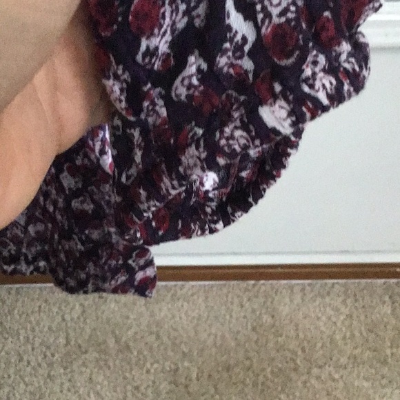 Velvet by Graham & Spencer sheer top. Size M. - Picture 4 of 5